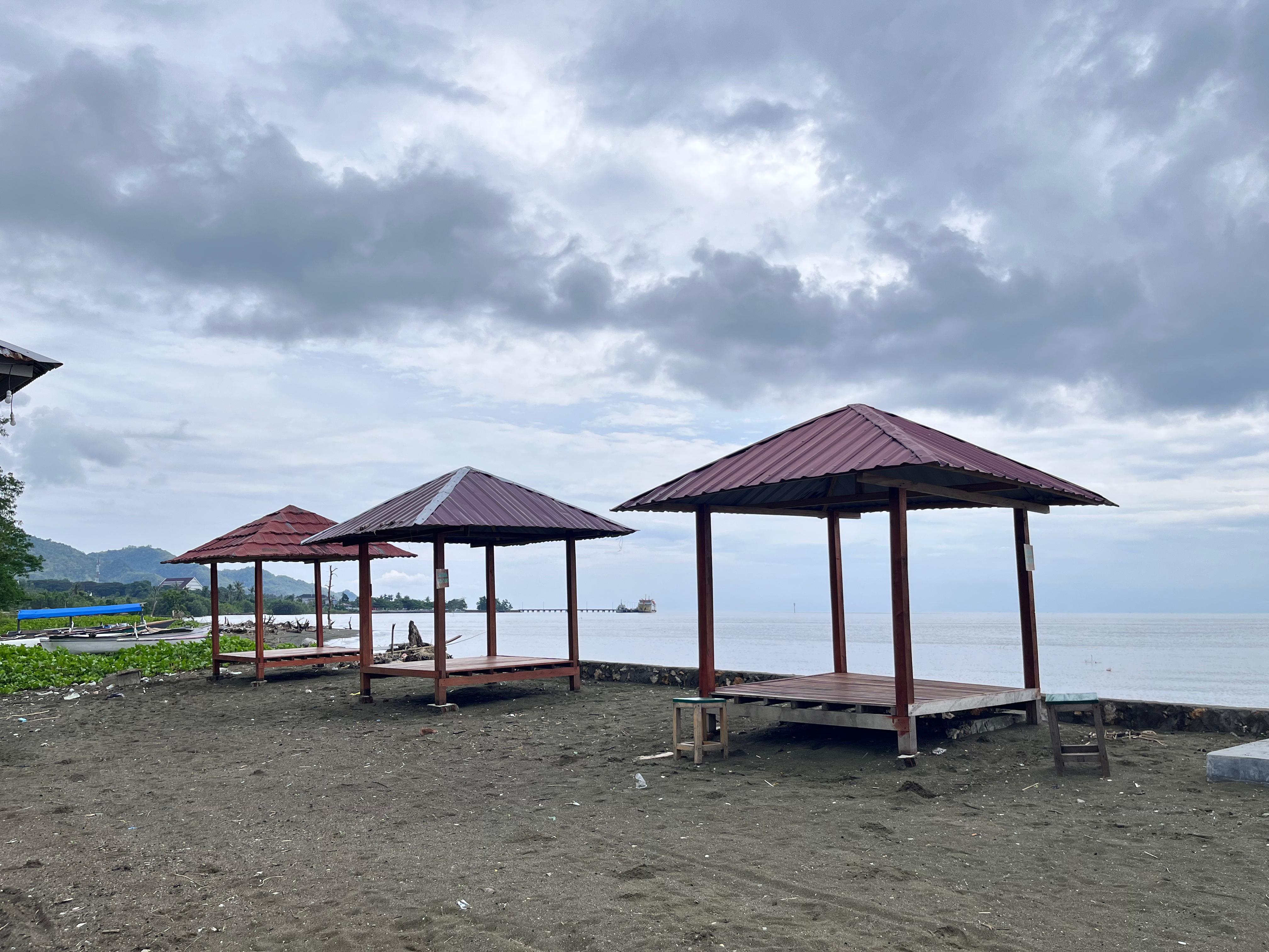 Pantai Hijau Simboro